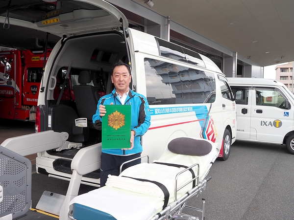 介護タクシーに福知山初の民間救急認定
