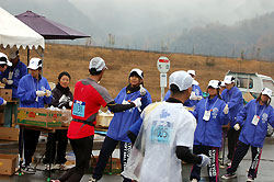 多くのボランティアが支えた福知山マラソン