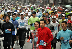 1万人が参加する福知山マラソン