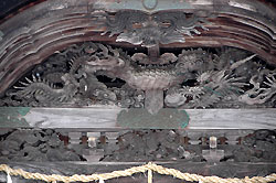 大原神社にある彫刻作品