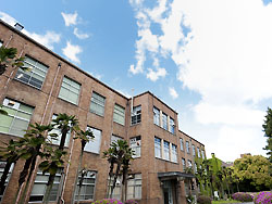京都工芸繊維大学