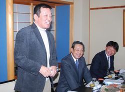 現役時代を振り返り話す山口さん