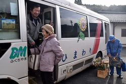 移動販売車「ひまわり号」