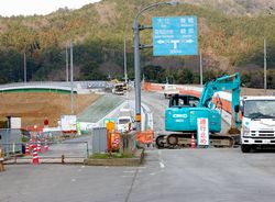 工事が進む戸田橋