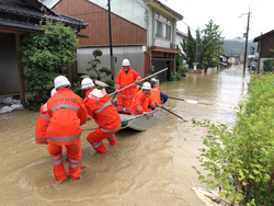 7月豪雨で浸水する河守地区