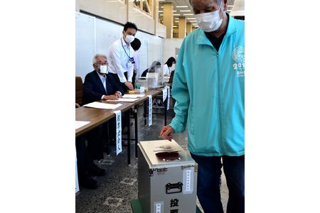 「鉛筆持参も可」　福知山市長選、期日前投票始まる