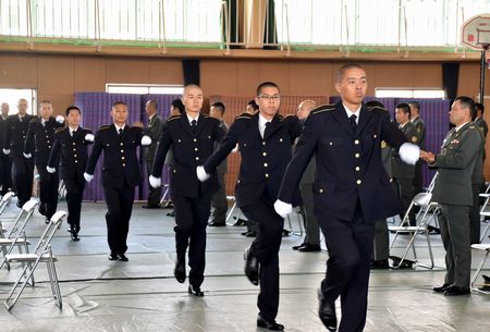 両丹日日新聞 真に戦える陸上自衛官に 福知山で候補生65人が修了式 ニュース