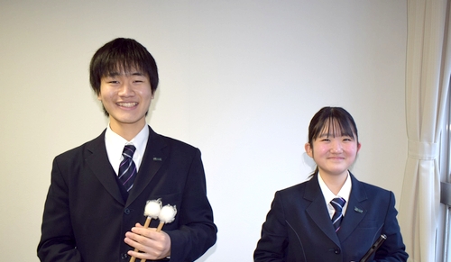 日本学校合奏コンクールソロで共栄高の安達さんが金賞