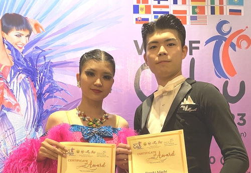 ダンス世界大会で4位　足立ペア初入賞