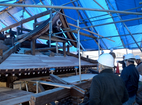 海眼寺の観音堂で改修工事見学会　伝統技法に注目