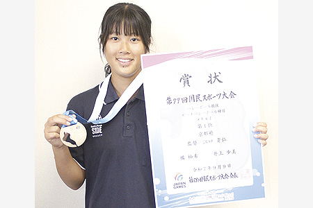 国スポビーチバレー　少年女子で京都勢初優勝　成美高3年橘柚希選手