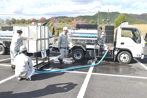 地震に備え合同給水訓練　関西の自治体関係者ら参加　相互応援体制の構築へ