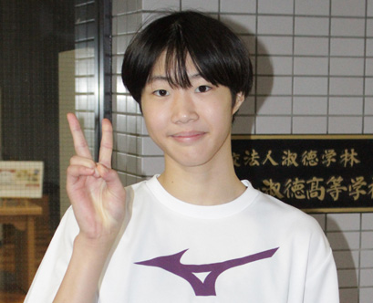 バレーボール日本代表候補　インドアとビーチでＷ選出　淑徳高2年の中川選手