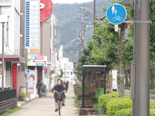「自転車は歩道を走れる？」改正道交法施行から2週間　高い関心の陰に戸惑いも