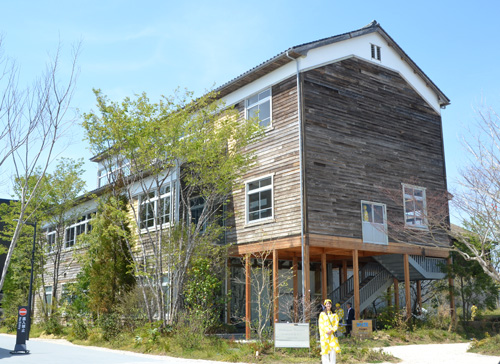 旧中出分校活用パビリオン、万博会場から泉佐野市へ　文化・交流拠点に