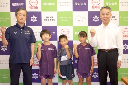 卓球の全国大会に出場 成仁、遷喬の小学生3人