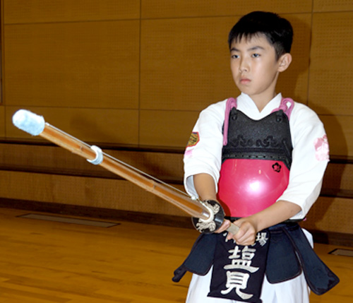 剣道京都府代表で全国大会へ　小桜道場の塩見君　「自分の役割果たしたい」