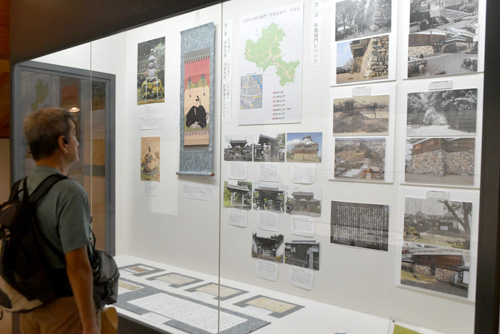 城の今昔や歴代城主に焦点　福知山城で再建40周年記念の企画展