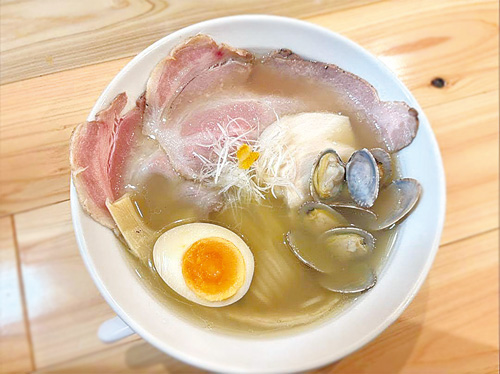 麺屋　粋(すい)