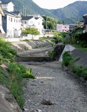 干上がった弘法川