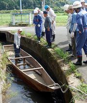 木舟の水漏れ調査